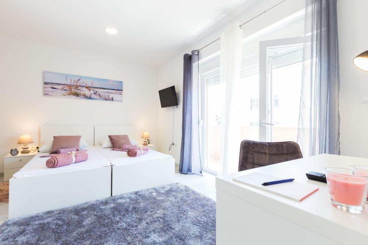 2Sis 2 Apartments Zadar Exterior photo