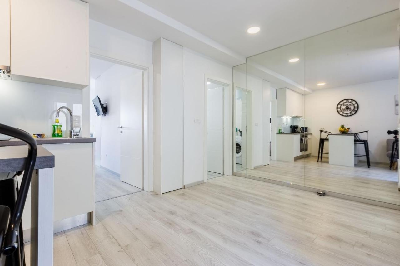 2Sis 2 Apartments Zadar Exterior photo